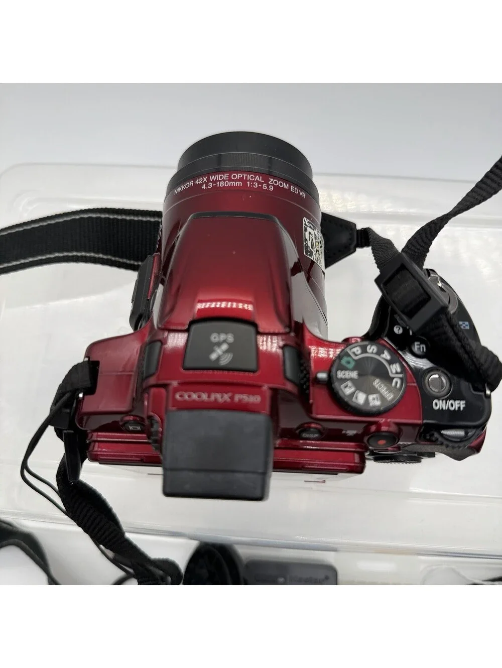 Nikon COOLPIX P510 Bridge Camera 42x Optical Zoom Full HD Built-in Flash/ Red